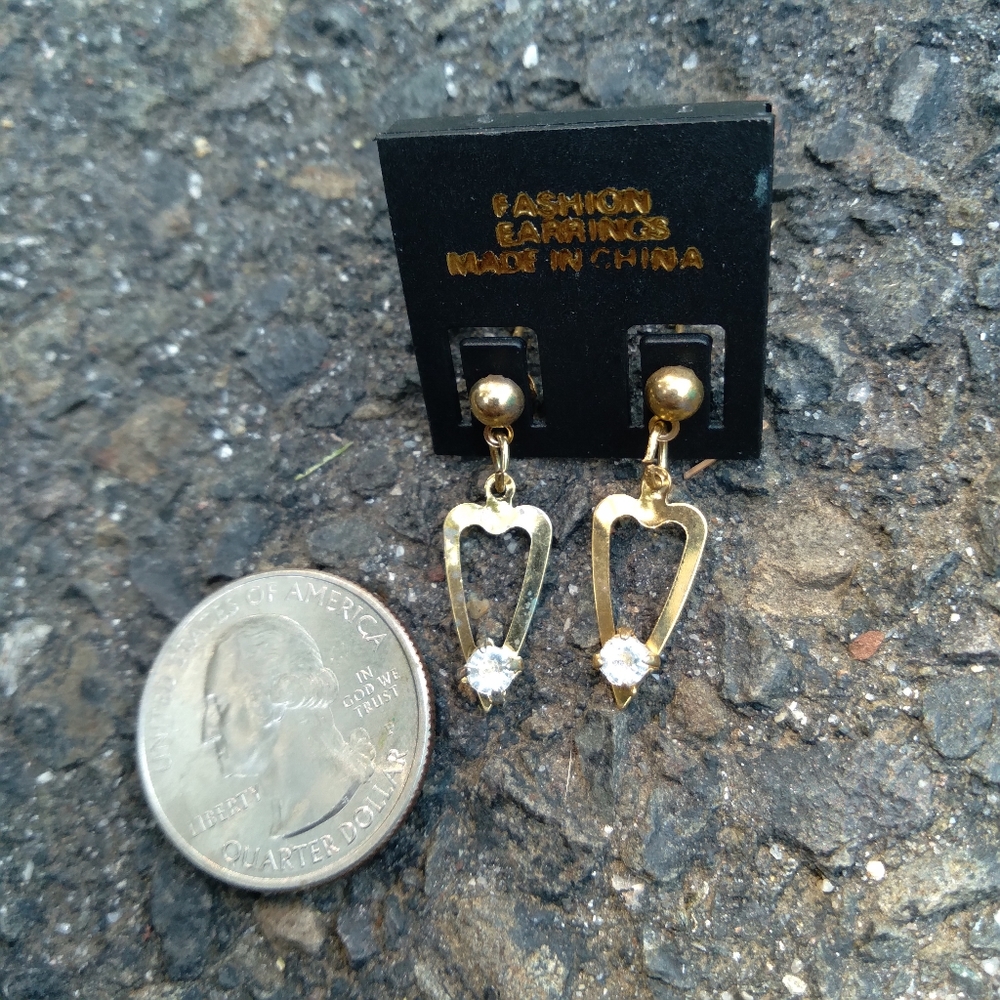 90s vtg deadstock heart earrings